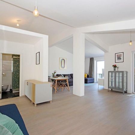 Manuela Apartment Podstrana Luaran gambar