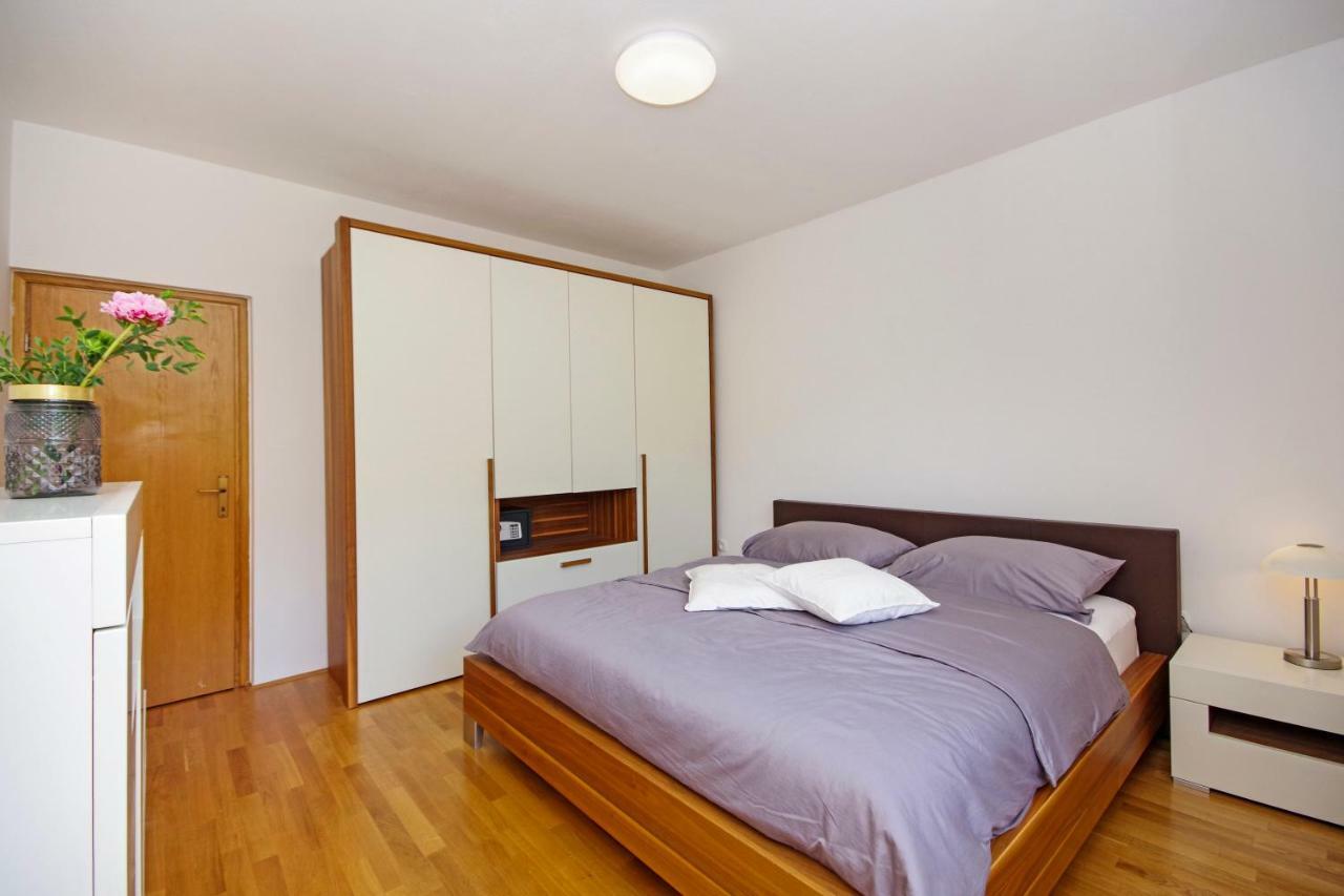 Manuela Apartment Podstrana Luaran gambar